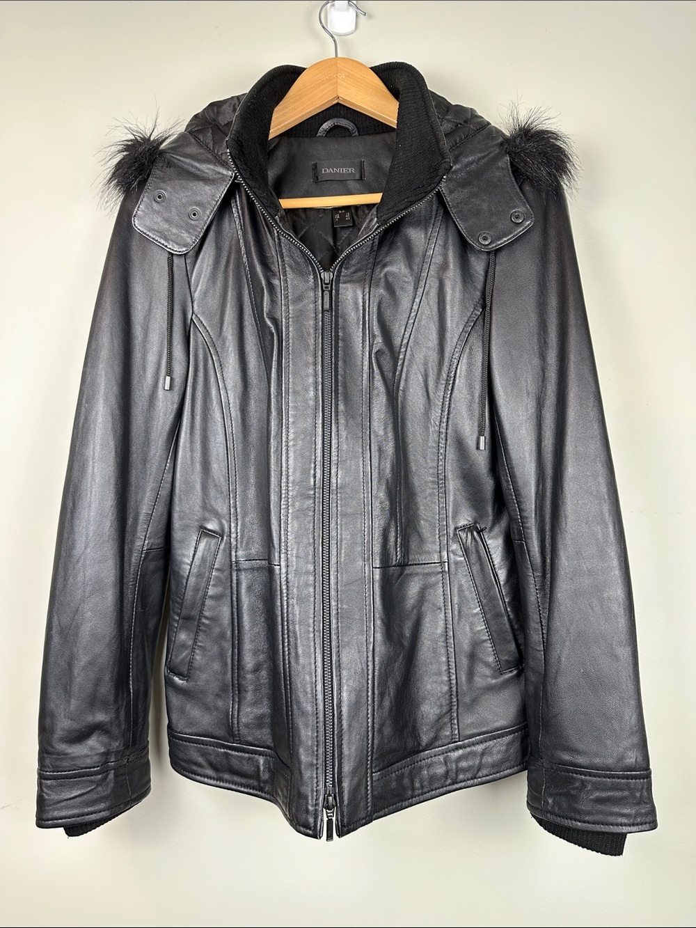Danier Leather hooded insulated jacket coat faux fur fall spring zip up women’s - Picture 2 of 15
